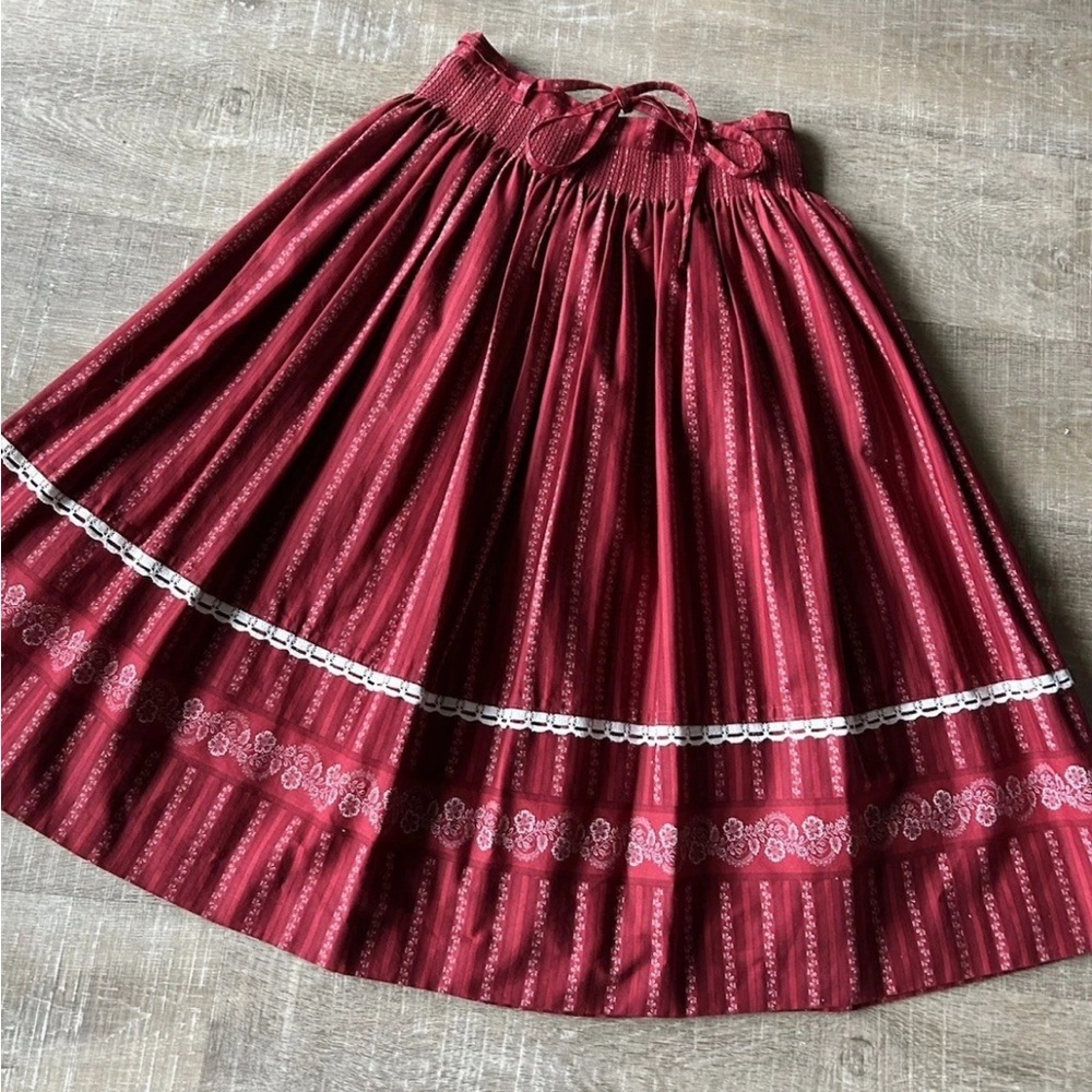 Kaletsch Trachten Skirt 36 Red Dirndl Folk Boho Midi Pleated Oktoberfest Alpine